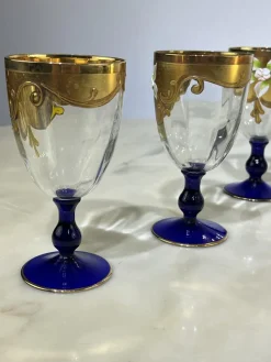Pamono Bottle and Glasses in Hand-Painted Murano Glass & 24kt Gold, Italy, 1970s, Set of 7><noscript><img width=