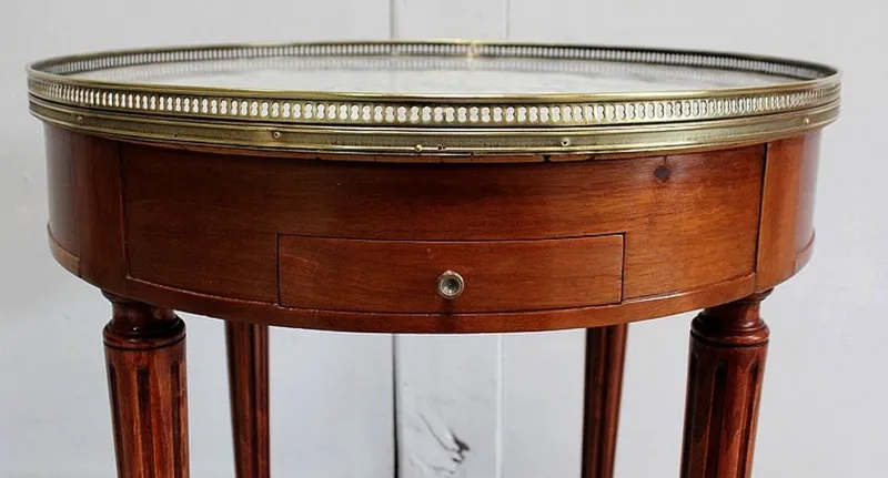 Pamono Bouillotte Table in Mahogany in the Style of Louis XVI, Early 20th Century> Console Tables
