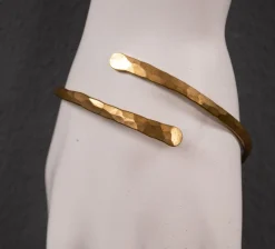 Pamono Brass Cuff Bracelet with Circles, 1980s><noscript><img width=