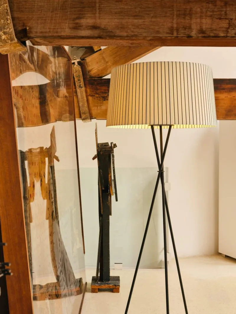 Pamono Bretona Tripod G5 Floor Lamp by Santa & Cole> Floor Lamps