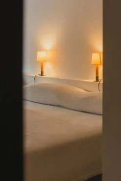 Clearance Pamono Bronze Básica Mínima Table Lamp by Santiago Roqueta for Santa & Cole