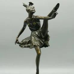 Pamono Bruno Zach, Art Deco High Kick Sculpture, 1920s-1940s, Bronze