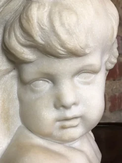 Online Pamono Bust of Putto or Little Girl in White Carrara Marble, 1940s