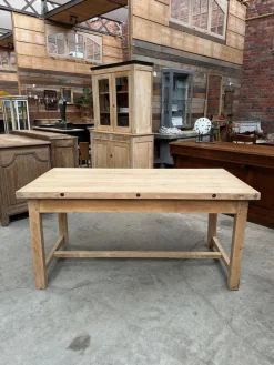 Hot Pamono Butcher's Table in Solid Beech