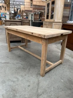 Hot Pamono Butcher's Table in Solid Beech