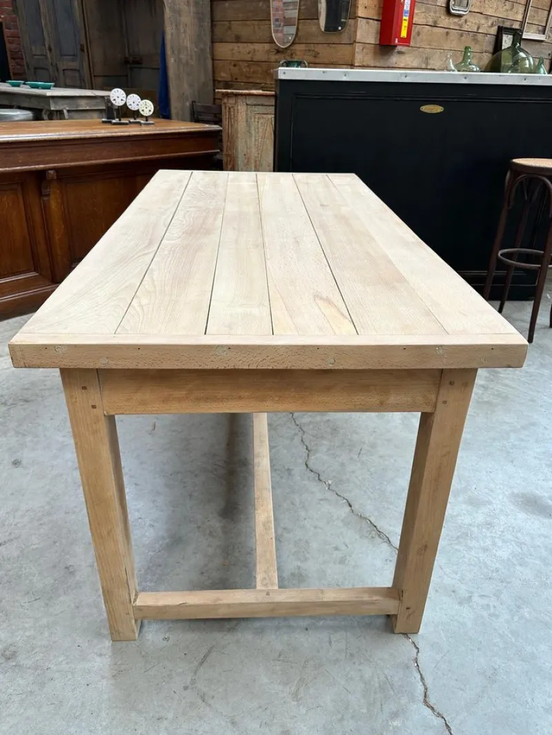 Hot Pamono Butcher's Table in Solid Beech