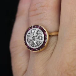 Pamono Calibrated Red Gems Diamonds 18 Karat Yellow Gold Round Ring, 1920s><noscript><img width=
