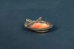 Hot Pamono Cameo Representing the Three Graces Brooch Pendant in Gilded Metal, 1890s