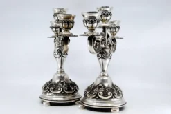 Pamono Candleholders in Relief Silver with Shells, Set of 2><noscript><img width=