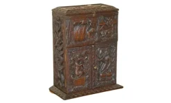 Best Pamono Carved Black Forest Wood Smoking Pipe Cabinet Box, 1870s
