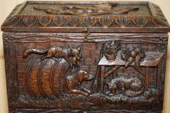 Best Pamono Carved Black Forest Wood Smoking Pipe Cabinet Box, 1870s
