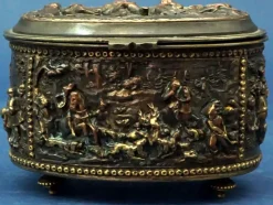 Sale Pamono Carved Bronze Bas-Relief Jewelry Box or Tobacco Holder, France, 19th Century