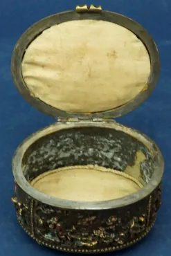 Sale Pamono Carved Bronze Bas-Relief Jewelry Box or Tobacco Holder, France, 19th Century