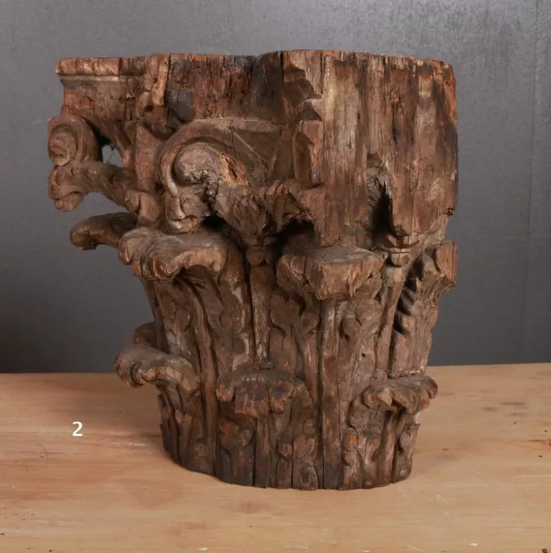 Pamono Carved Capitals, 1750s, Set of 2> Garden Accessories