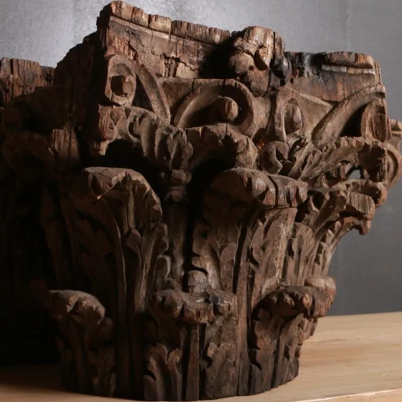 Pamono Carved Capitals, 1750s, Set of 2> Garden Accessories
