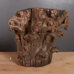 Pamono Carved Capitals, 1750s, Set of 2><noscript><img width=