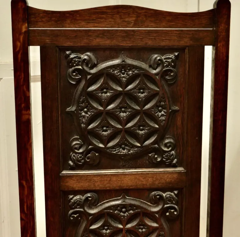 Sale Pamono Carved Gothic Oak Panelled Fire Screen, 1900s
