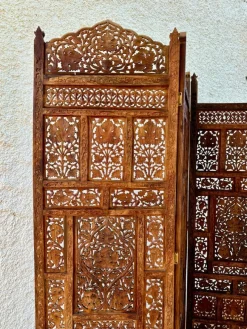 Pamono Carved Hardwood Four-Panel Anglo Indian Folding Screen, 1890s><noscript><img width=