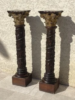Pamono Carved Wooden Columns, Set of 2><noscript><img width=