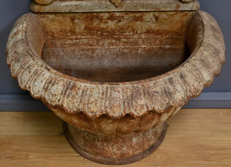 Discount Pamono Cast Iron Fountain, 1900s
