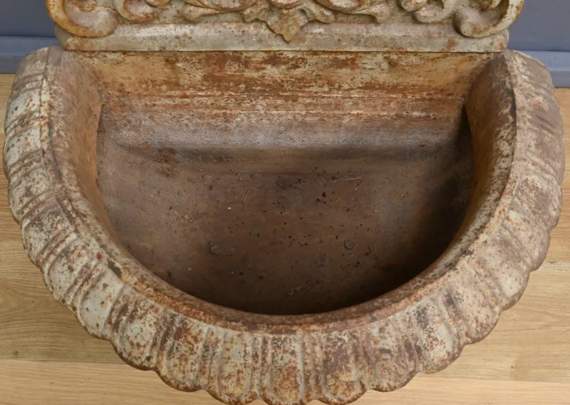 Discount Pamono Cast Iron Fountain, 1900s