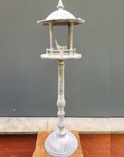 Pamono Cast Iron Free Standing Bird Feeder House> Garden Accessories