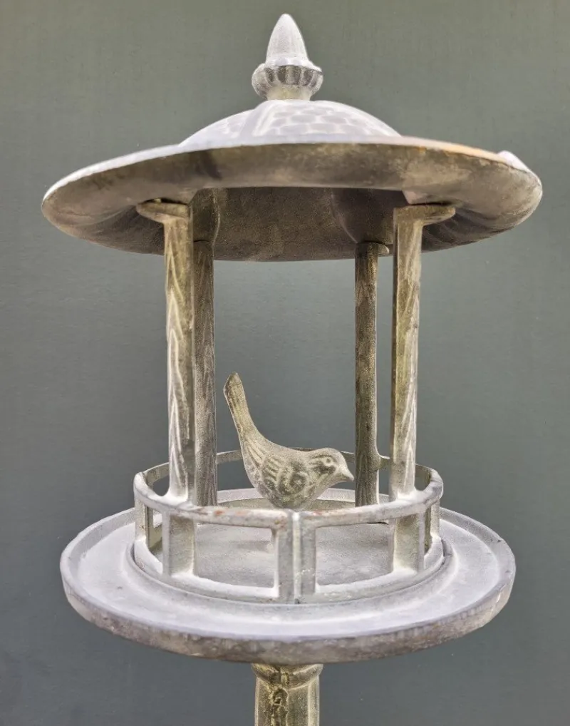 Pamono Cast Iron Free Standing Bird Feeder House> Garden Accessories