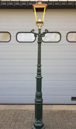 Best Pamono Cast Iron Lamp Post M2 with Copper Square Lantern