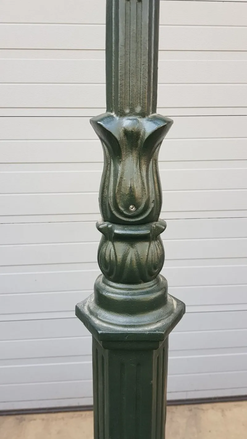 Pamono Cast Iron Lamp Post M2 with Round Copper Lantern> Garden Lighting