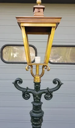 Pamono Cast Iron Lamp Post Romantica with Square Copper Lantern> Garden Lighting