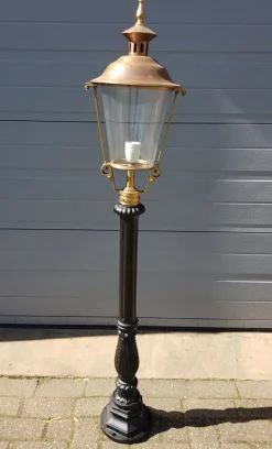 Pamono Cast Iron Lamp Post with Copper Round Lantern
