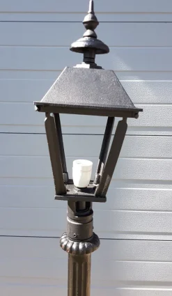 Clearance Pamono Cast Iron Lamp Post with Square Cast Iron Lantern