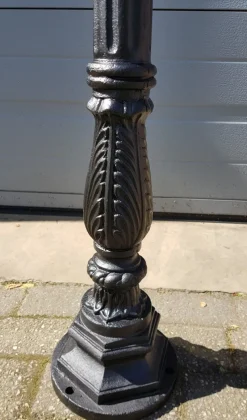 Clearance Pamono Cast Iron Lamp Post with Square Cast Iron Lantern