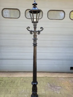 Best Pamono Cast Iron Lamp with Cast Iron Lantern