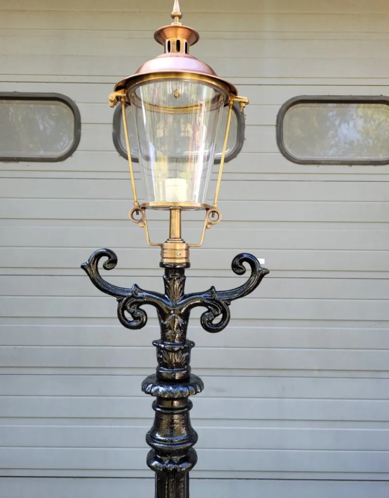 Pamono Cast Iron Lamp with Round Cast Iron Lantern> Garden Lighting