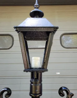 Pamono Cast Iron Lamp with Square Cast Iron Lantern><noscript><img width=