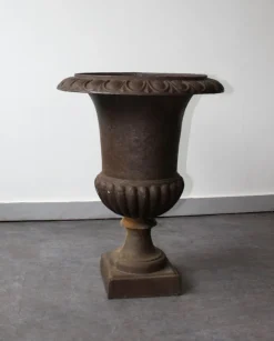 Pamono Cast Iron Urn Planter Campana, France><noscript><img width=