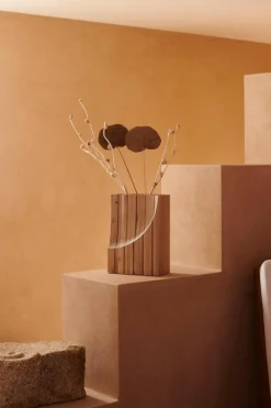 Pamono Cava Vase by Rosana Sousa