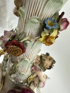 Discount Pamono Centerpiece with Cupids and Flowers from Meissen Porcelain, 1820
