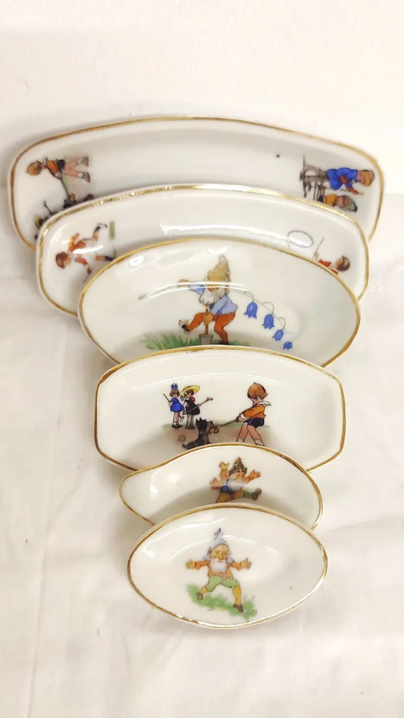Online Pamono Ceramic Childrens Dishes, Spain, 1970s, Set of 36