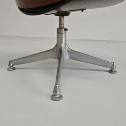 Pamono Chair in Black Eco-Leather and Walnut from Mim Roma, 1960s> Office Chairs