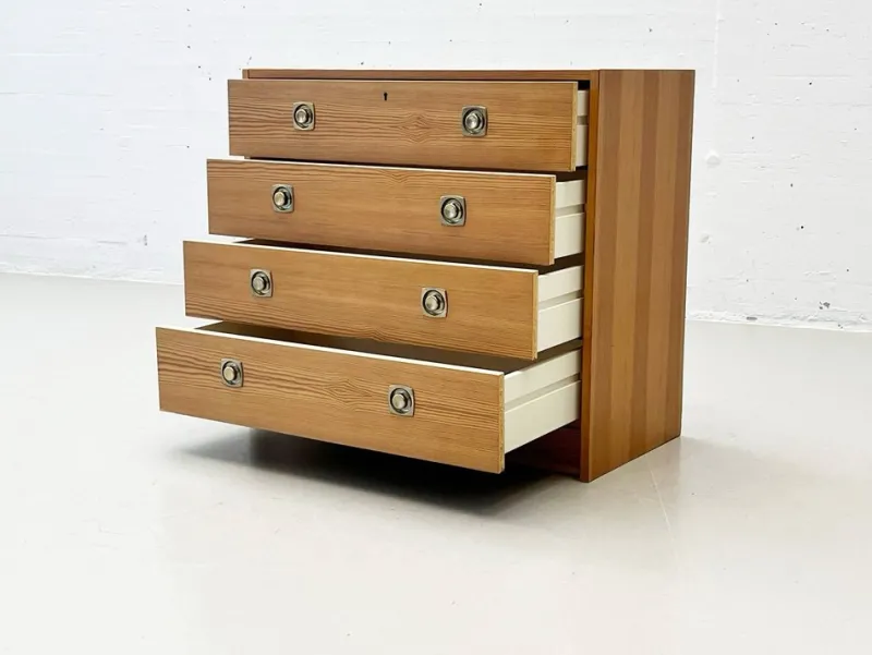 Pamono Chest of Drawers in Pine Veneer from AB Svenska Möbelfabriken, Sweden, 1970s> Dressers, Commodes & Chests