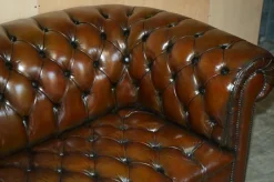 Pamono Chesterfield Two-Seater Sofa in Brown Leather, 1920s><noscript><img width=