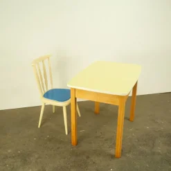 Pamono Children's Desk with Chair in Beech and Formica, 1960s, Set of 2