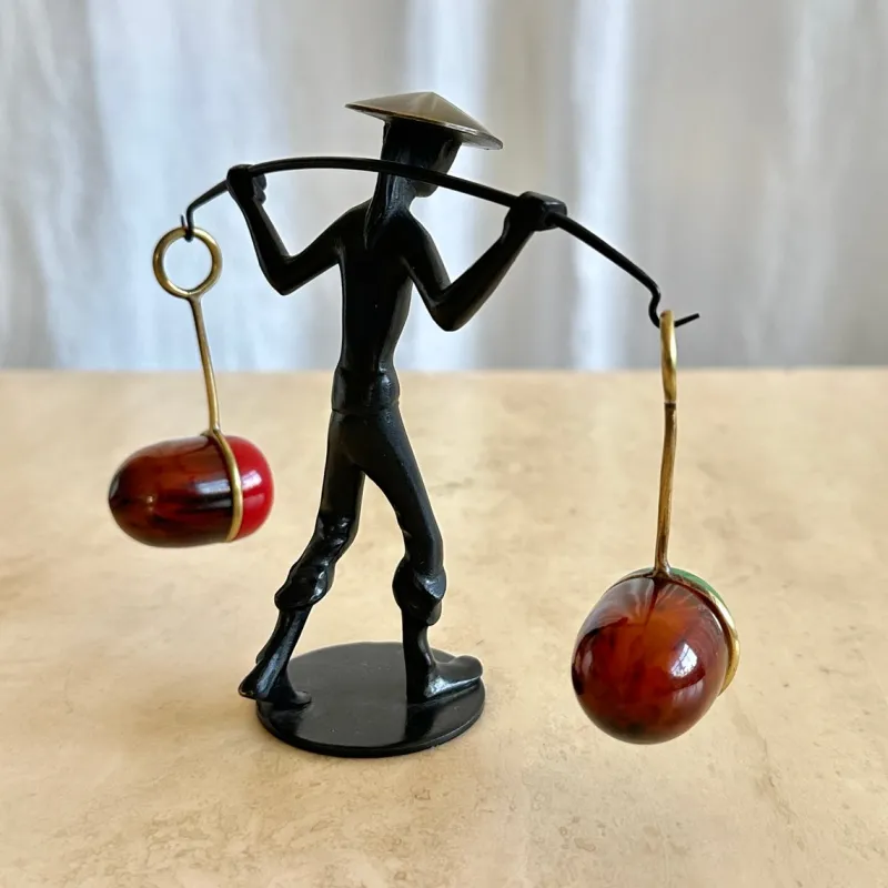 Pamono Chinese Figurine Salt and Pepper Shake by Richard Rohac, Austria, 1950s> Salt & Pepper Shakers