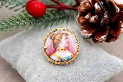 Discount Pamono Circular Gold Brooch