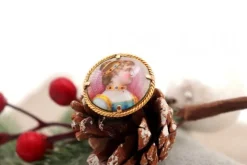 Discount Pamono Circular Gold Brooch
