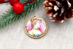 Discount Pamono Circular Gold Brooch