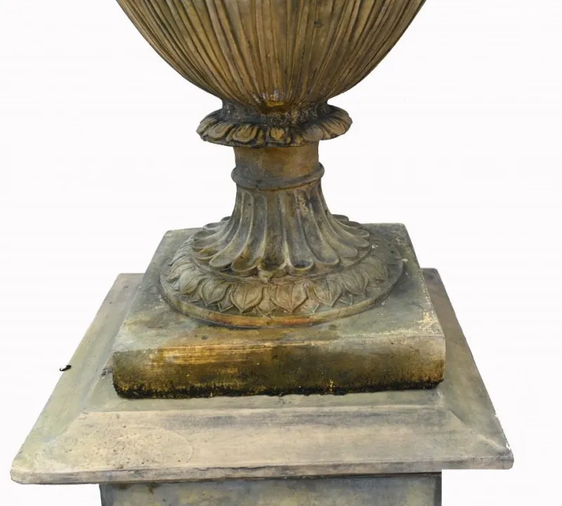 Discount Pamono Classical English Amphora Stone Garden Vases, Set of 2
