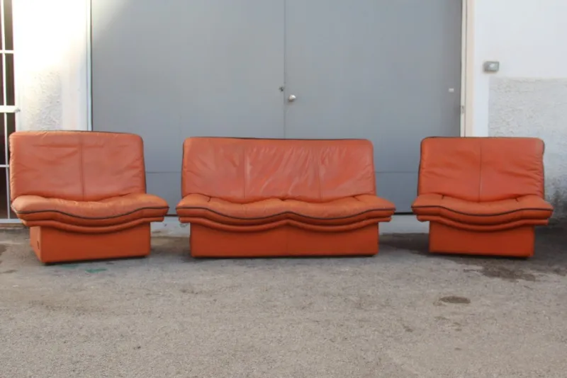 Hot Pamono Cognac Leather Gabbiano Sofa & 2 Chairs from Lev&Lev, 1980s, Set of 3